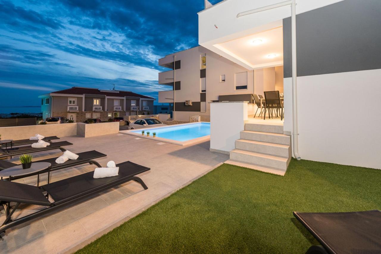 Pool Apartments Banta B نوفاليا المظهر الخارجي الصورة