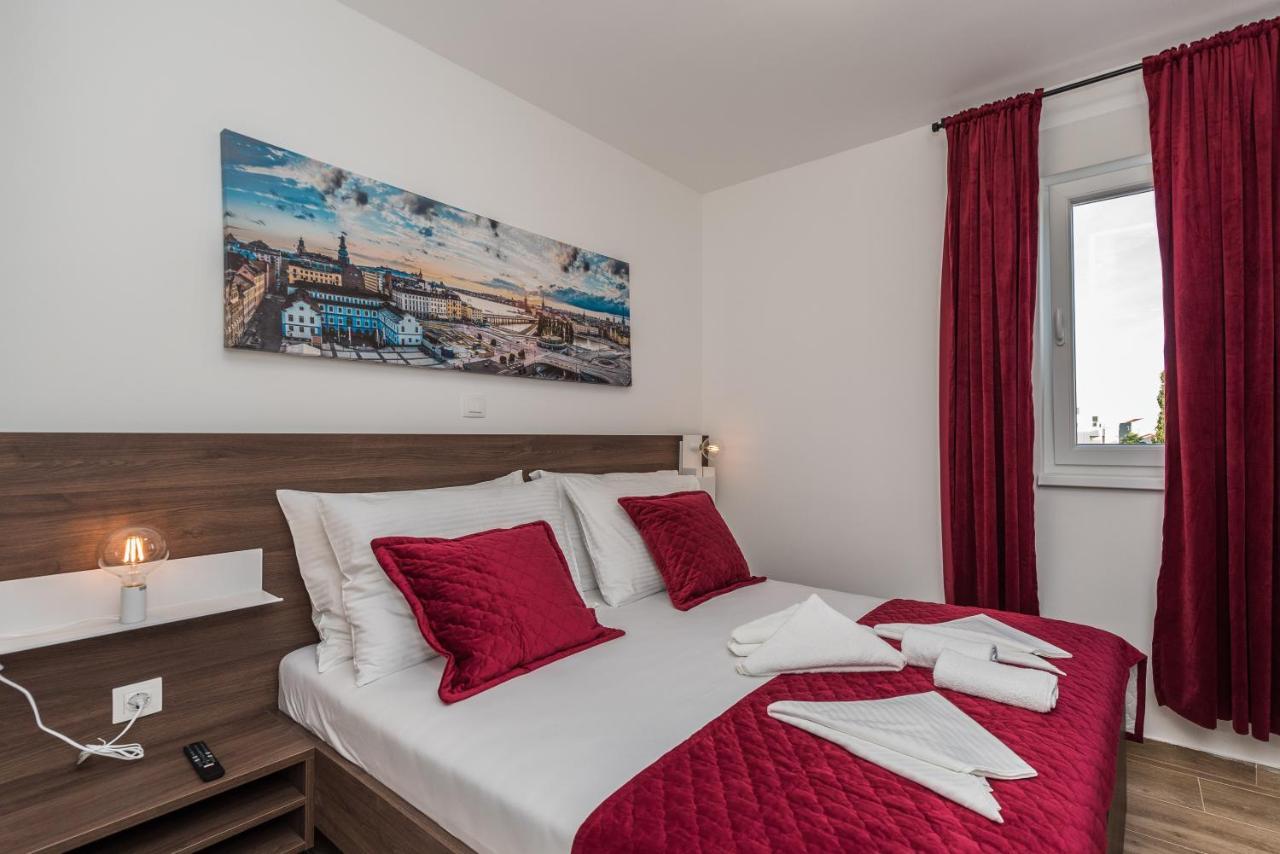 Pool Apartments Banta B نوفاليا المظهر الخارجي الصورة